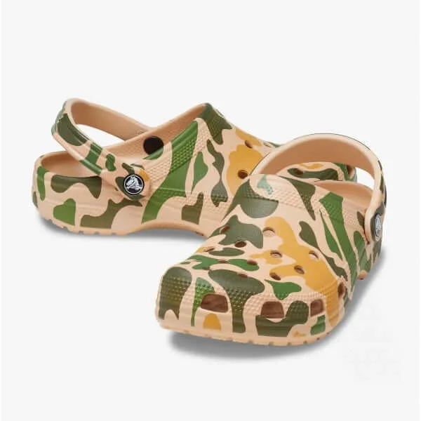 206454-2Y6 CLASSIC PRINTED CAMO Unisex Clogs Chai/Tan