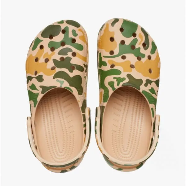 206454-2Y6 CLASSIC PRINTED CAMO Unisex Clogs Chai/Tan