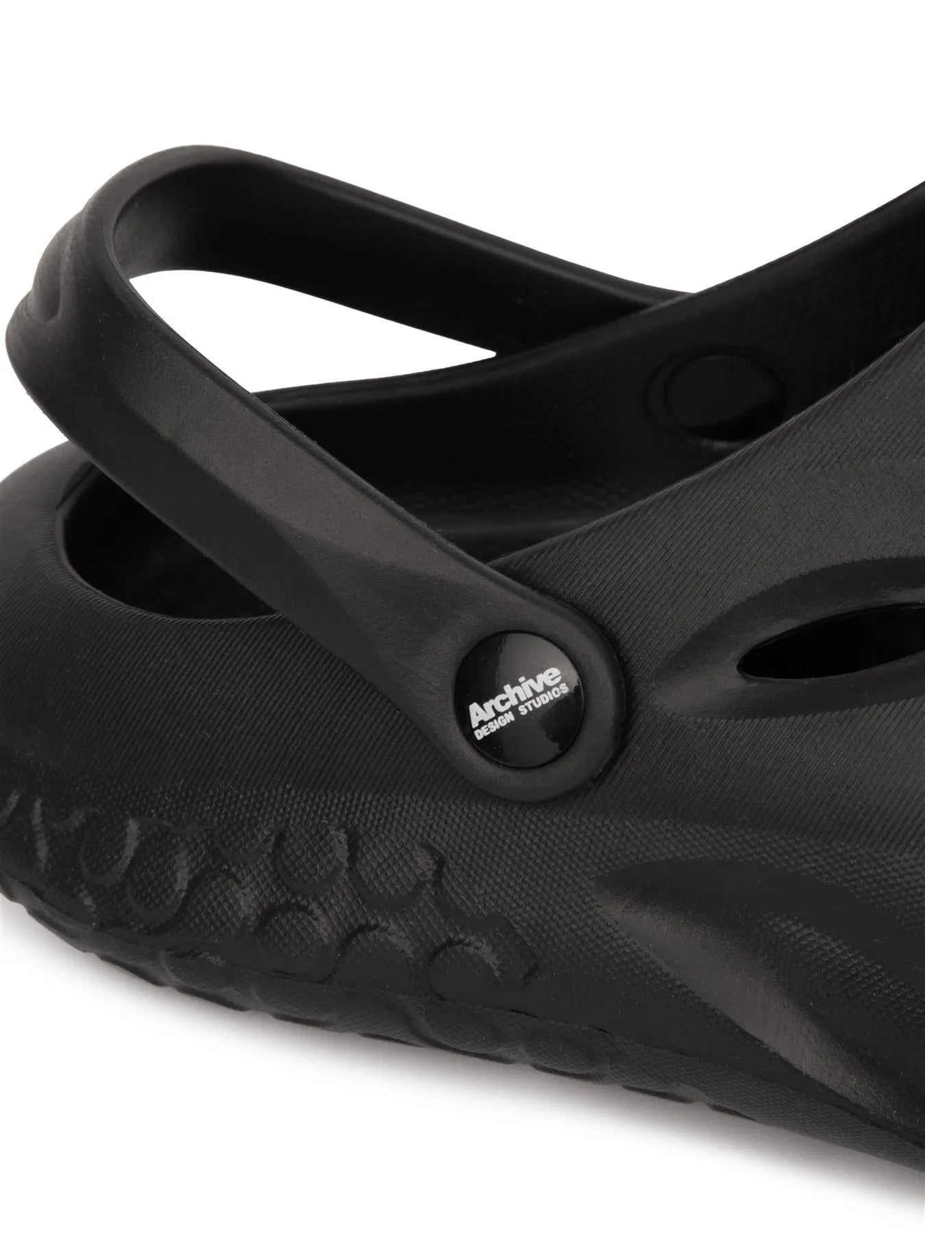 Archive Rift Sandal Black