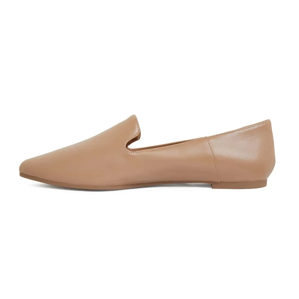 Liana Flat in Camel Leather