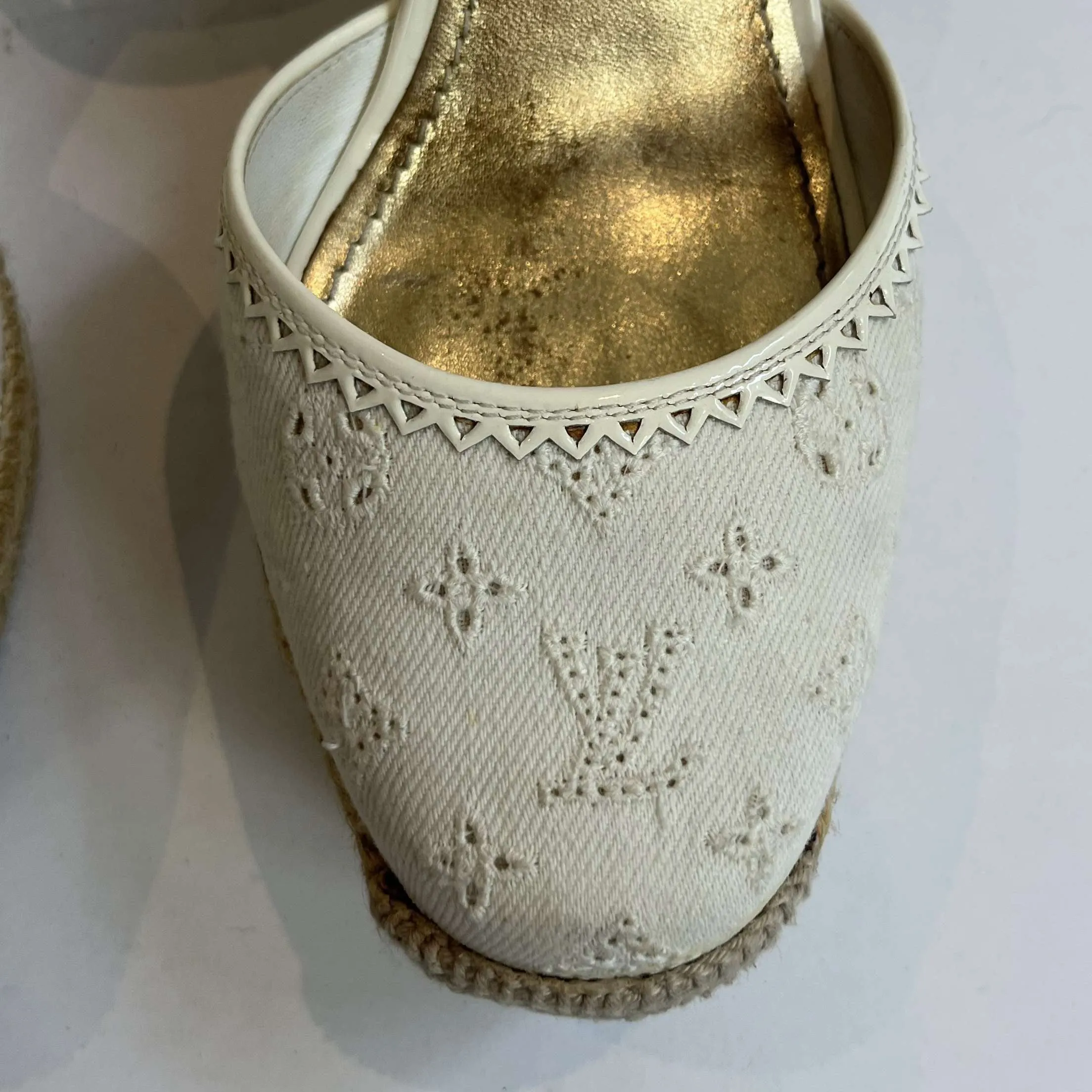 Louis Vuitton £860 Ecru Embroidered Cotton Wedge Espadrilles 37.5