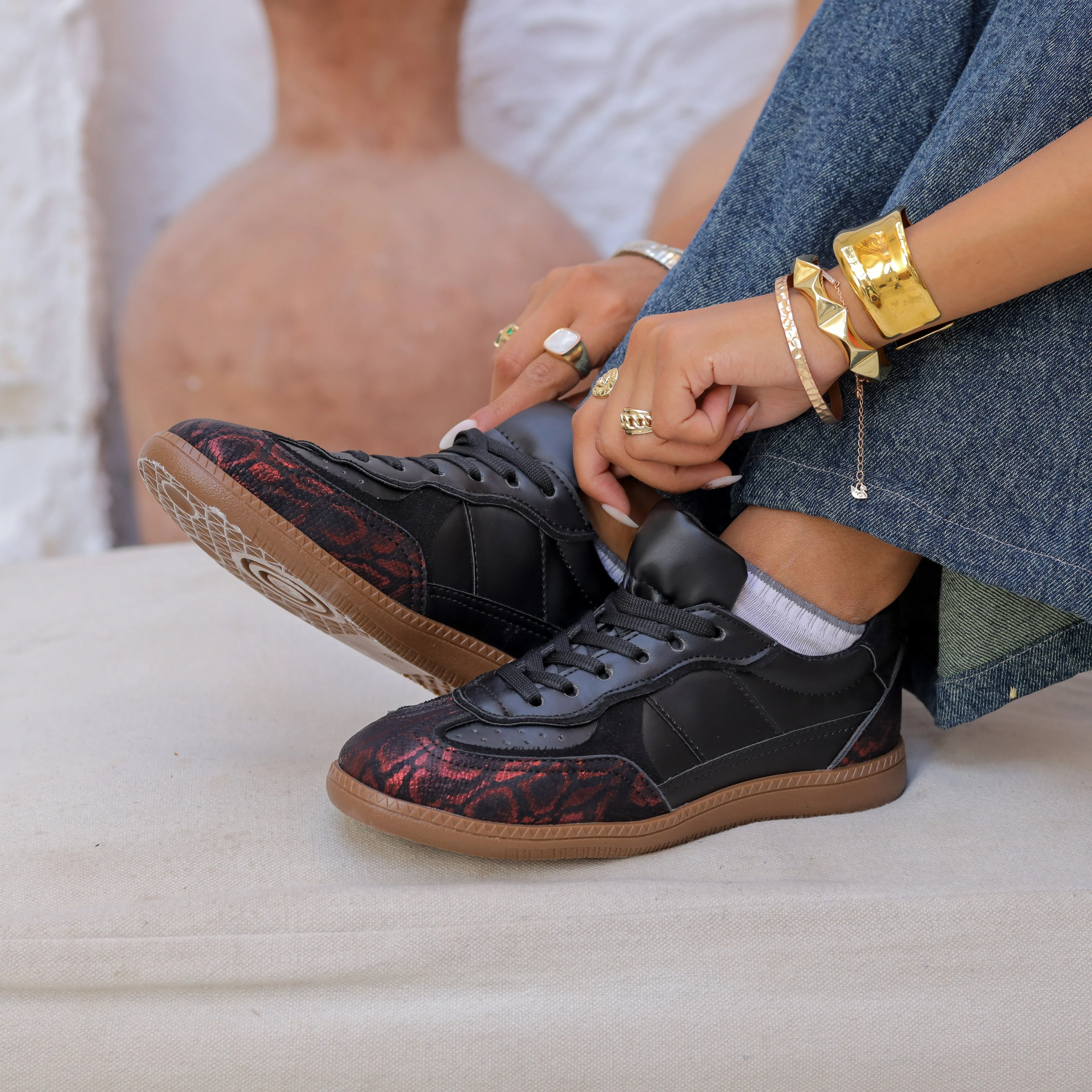 WildVibe Sneakers - Black